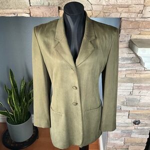 Isda & Co Silk Herringbone Minimalist Fall Pleated Blazer Capsule Olive Green 4